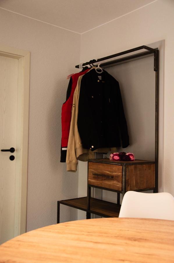 Naturnahe Schoene Neu Gestaltete Ferienwohnung Würselen Buitenkant foto