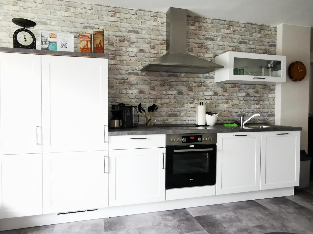 Naturnahe Schoene Neu Gestaltete Ferienwohnung Würselen Buitenkant foto